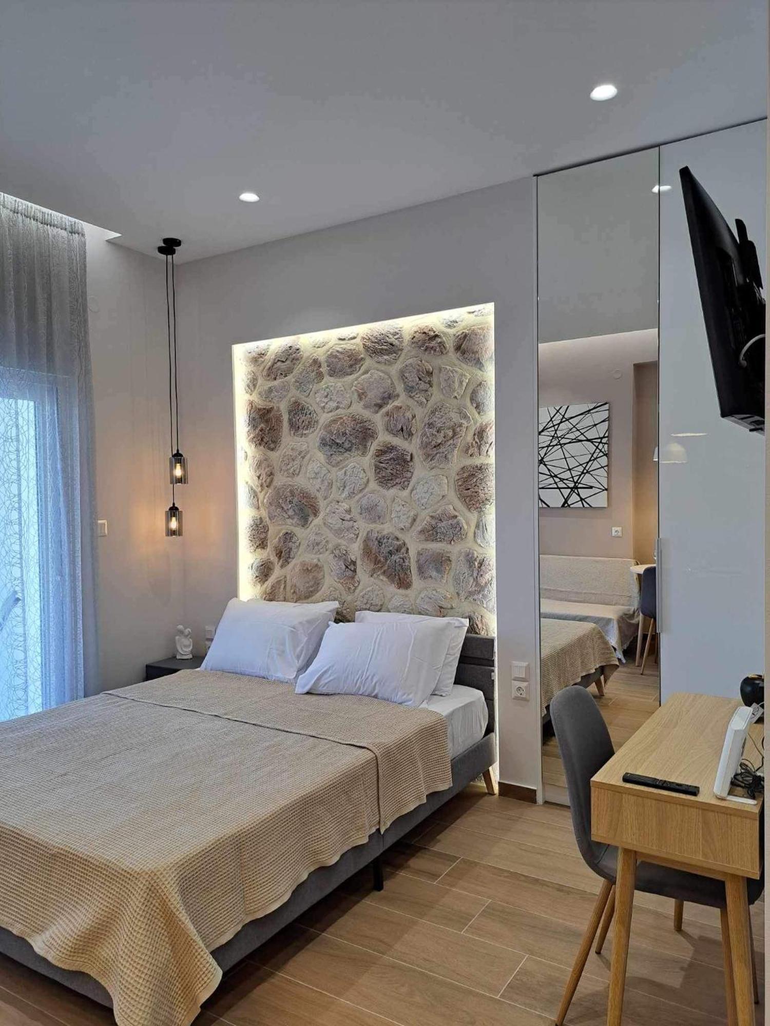 Eclectic Studio With Stone Volos Exterior photo